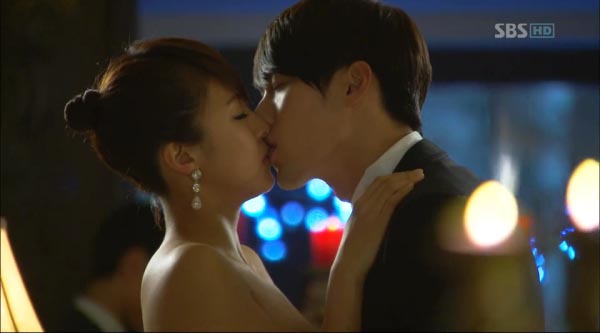 the-torrid-kiss-secret-garden-korean-drama-23802947-600-333