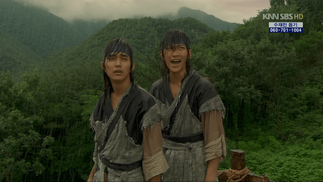 vlcsnap-2013-10-21-21h01m38s23