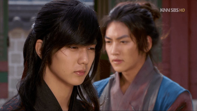 vlcsnap-2013-10-31-20h06m16s85