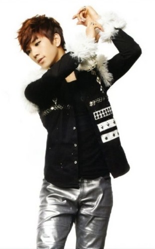 G-O-go-mblaq-32084017-311-500