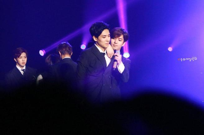 B4FIk_5CUAA3wmX.jpg-large